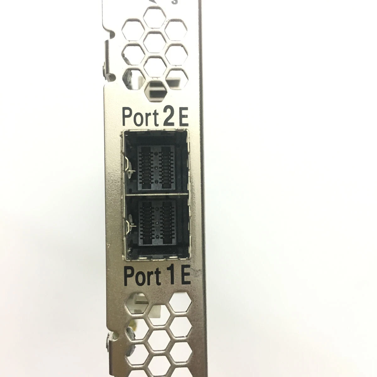 HP Smart Array P1228 1GB Cache External 12Gb Dual Port SAS Raıd Controller 4